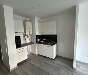 Location Appartement 1 pièce 30m² VILLEMOMBLE 93250 - Photo 2