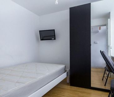 6 bedroom house to rent - Photo 4