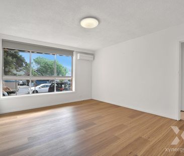 Charming and Secure Two-Bedroom Apartment , Prime Location!!!! - Photo 1