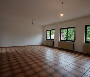 Gerenoveerd gelijkvloers appartement te Lokeren - Photo 1