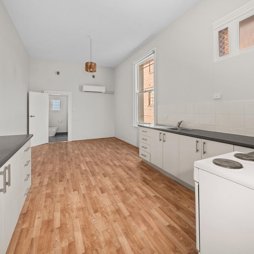 2-Bedroom Unit in the Heart of Hobart - Photo 1