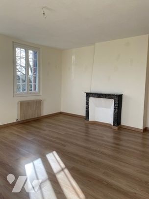 Une maison individuelle T5 avec jardin et 2 dépendances - Photo 1