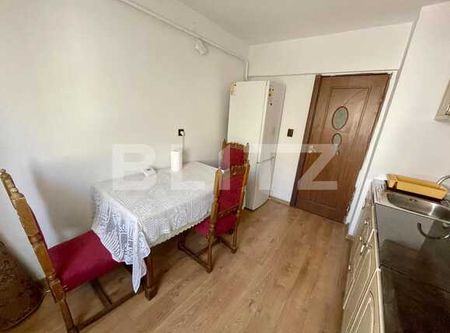 Apartament 3 camere 67 mp, pet friendly, centrala termica, Craiovita - Fotografie 2