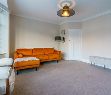 2 bed flat to rent in Ferndene Grove, Newcastle Upon Tyne, NE7 - Photo 3