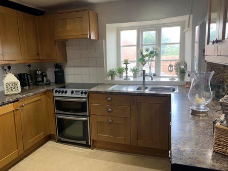 2 bedroom flat to rent - Photo 4