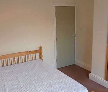 3 Bed Student Property - Photo 2
