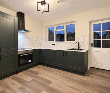 3 Bed Semi-Detached House, Euston Road, CR0 - Photo 1