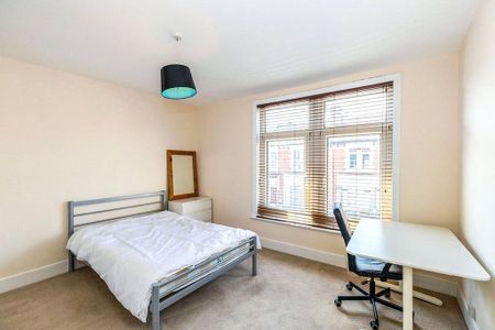 4 bedroom house to rent - Photo 4