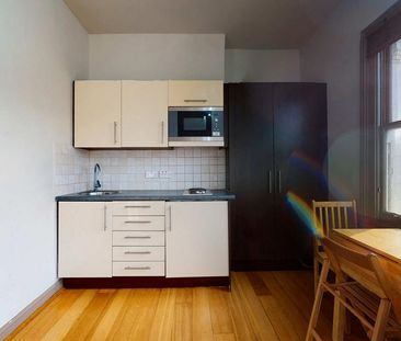 Studio to rent - Photo 6