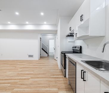 For Lease - 11 Craig Crescent Unit# Lower, Toronto, Ontario - Photo 2