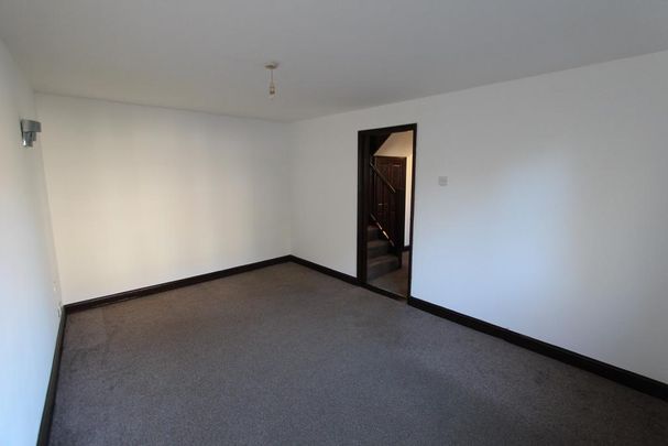 2 bedroom maisonette to rent - Photo 1