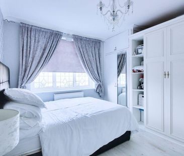 4 bedroom terraced house to rent - Photo 5