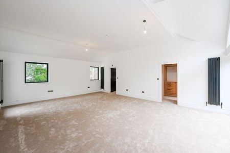 5 bedroom detached house to rent - Photo 5