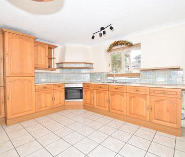 2 bedroom detached bungalow to rent - Photo 1