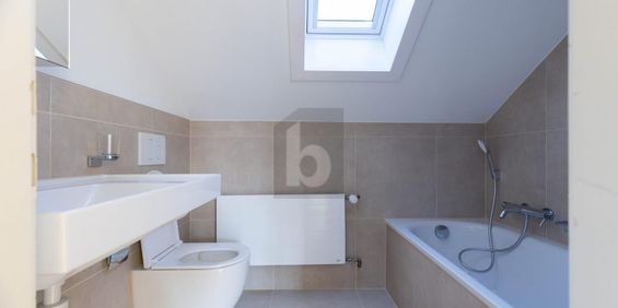 MODERN WITH GARDEN IN A QUIET LOCATION - Foto 3