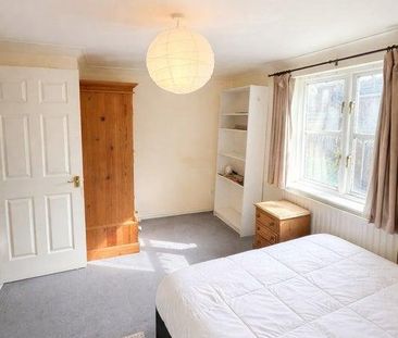 3 bed Flat in 200 Mile End Road , London, E1 4LD - Photo 2