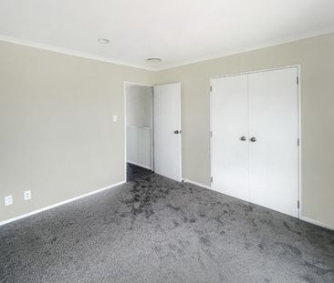 Flat Bush, 5 bedroom - Photo 1