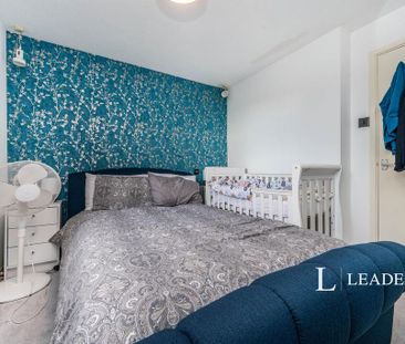 2 bedroom end of terrace house to rent - Photo 5
