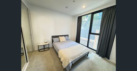 Modern 2 Bedroom, 2 Bathroom Apartment – Furnished - Photo 2