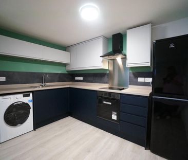 Flat 10B, Ebenezer Chapel York Place - Photo 6
