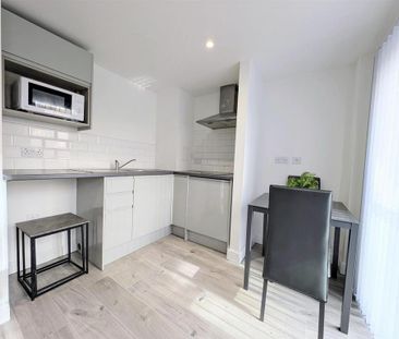 Studio to rent - Photo 4