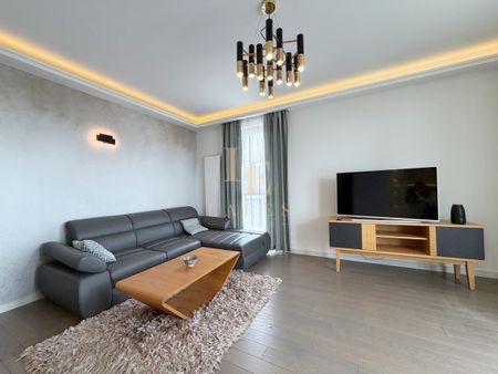 Metro | Balkon 16 m2 | Klimatyzacja | Garaż - Photo 2