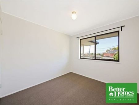 FAMILY HOME THAT TICKS ALL THE BOXES - Photo 3