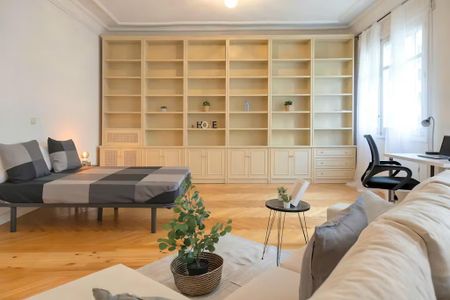 Calle de Fernández de los Ríos, Madrid, Community of Madrid 28015 - Foto 5