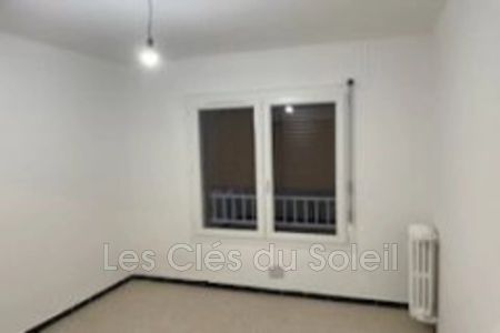 Location appartement 4 pièces 68 m² Toulon - Photo 3