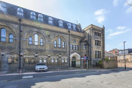 Temple Court, Rectory Square, E1 - Photo 3