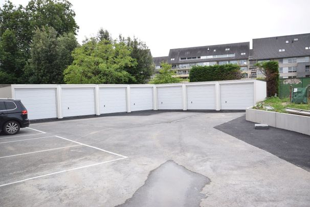APPARTEMENT MET DRIE SLAAPKAMERS EN TERRAS NABIJ CENTRUM ROESELARE - Photo 1
