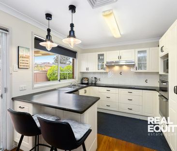 Spacious and Neat Interior with Double Garage - Photo 5