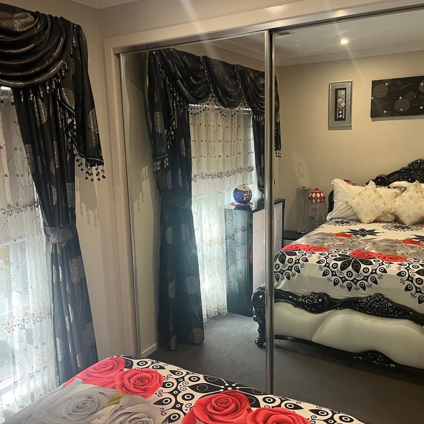 Brookfield - Photo 1