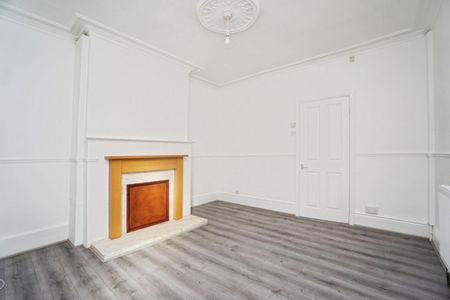 3 bedroom House To Let - Photo 3
