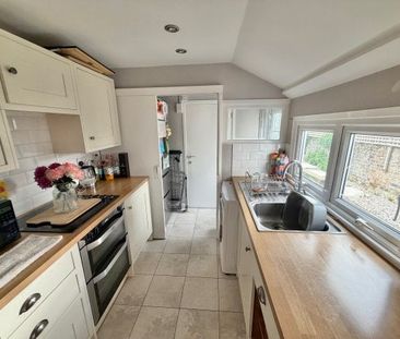 St John Road, Great Wakering, Property for rent - Photo 3