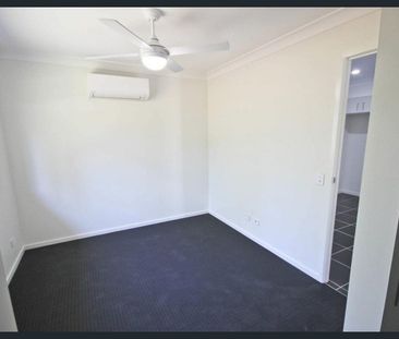 Modern Duplex in Flinders view - Photo 4