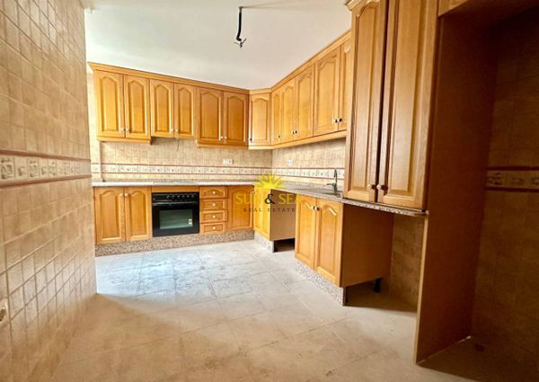 NEW 4 BEDROOM PENTHOUSE WITH SUNROOF FOR RENT IN TORREVIEJA - ALICANTE