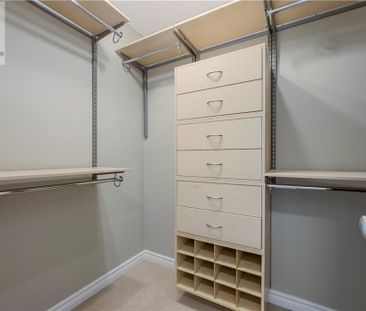 1487 THE LINKS Drive, Oakville, Ontario, L5M2P2 - Photo 3