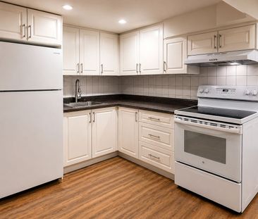 For Lease - 75 Aragon Avenue Unit# Bsmt, Toronto, Ontario - Photo 4