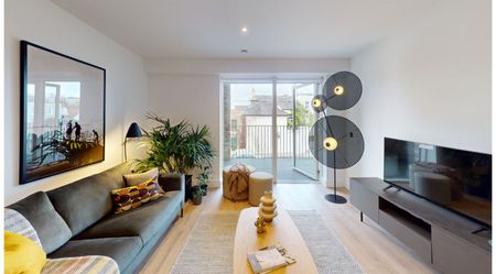 Three Bedroom at Rockpoint, Newtown Avenue, Blackrock, Dublin - Photo 2