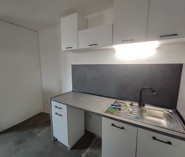 Location Appartement 2 pièces 48m² ST GILLES 30800 - Photo 5