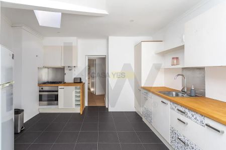 Apartment T3 in Carcavelos e Parede, Cascais - Photo 2