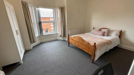 1 bedroom in a house share to rent - Photo 4