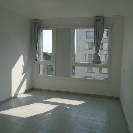 Location Appartement 1 pièce 20m² LYON 7ème - Photo 4