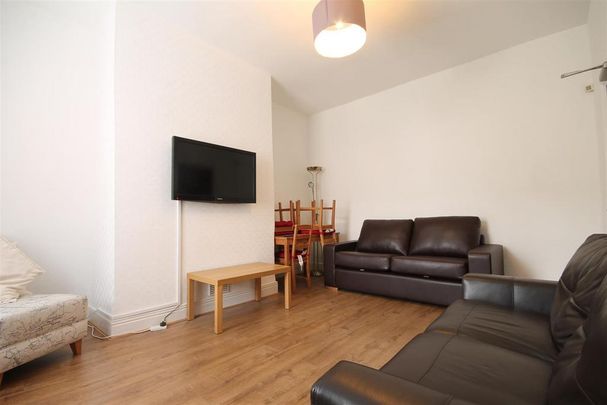 5 bedroom terraced house to rent - Photo 1