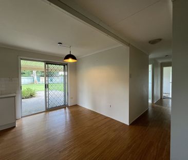 Browns Plains Central Living&excl; - Photo 5