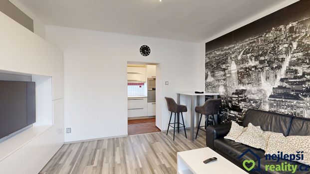 Pronájem bytu 3+1 54 m² - Photo 1