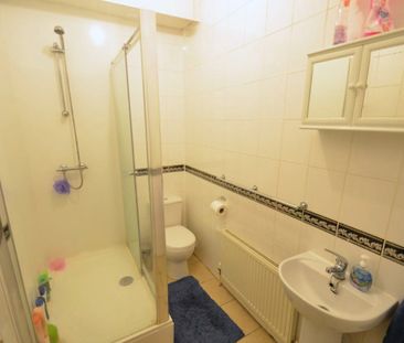 8 Bed - 124 Belle Vue Road, Hyde Park, Leeds - LS3 1HF - Student - Photo 1