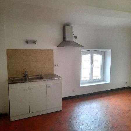 Location Appartement 2 pièces 73m² AUPS 83630 - Photo 1