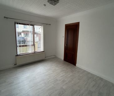 4 Norglen Parade, Belfast, BT11 8DN - Photo 1